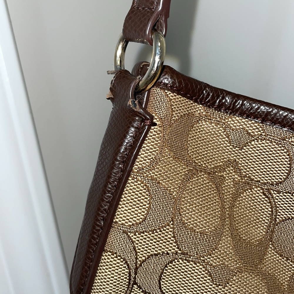 Coach | Signature shoulder crossbody canvas bag - Picture 14 of 16